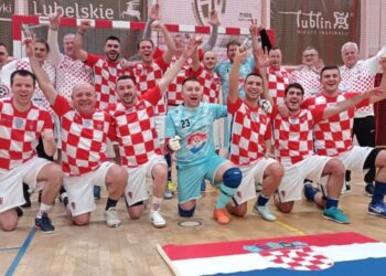 Nakon zlata i bronce – europsko srebro za hrvatsku svećeničku malonogometnu reprezentaciju