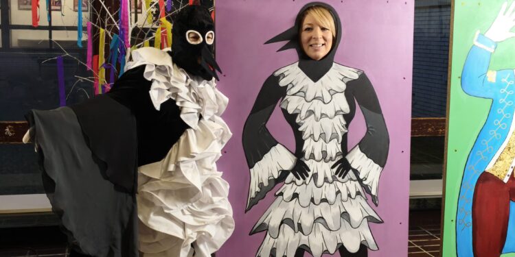 Fašnički likovi očima ETUŠ-ovaca