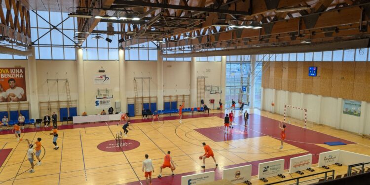 Sportska trica u Športofonu