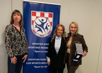Veliko priznanje Udruzi Fit forma za izniman doprinos razvoju sportske rekreacije