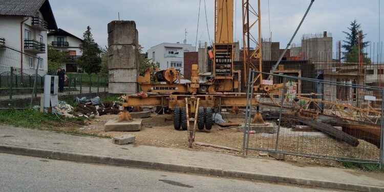 Pad dizalice usmrtio građevinskog radnika