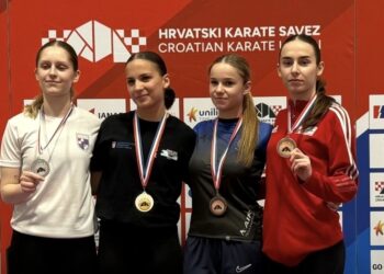 Tri bronce za samoborske karateke