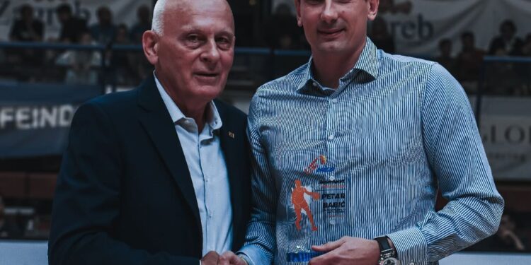 Petar Babić je najbolji trener SuperSport Premijer lige!