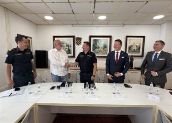 Nova autocisterna za svetonedeljske vatrogasce