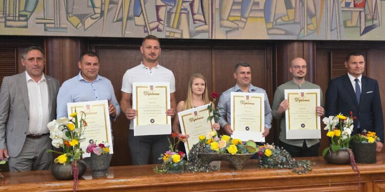 Obrtnička komora Zagreb uručila majstorske diplome