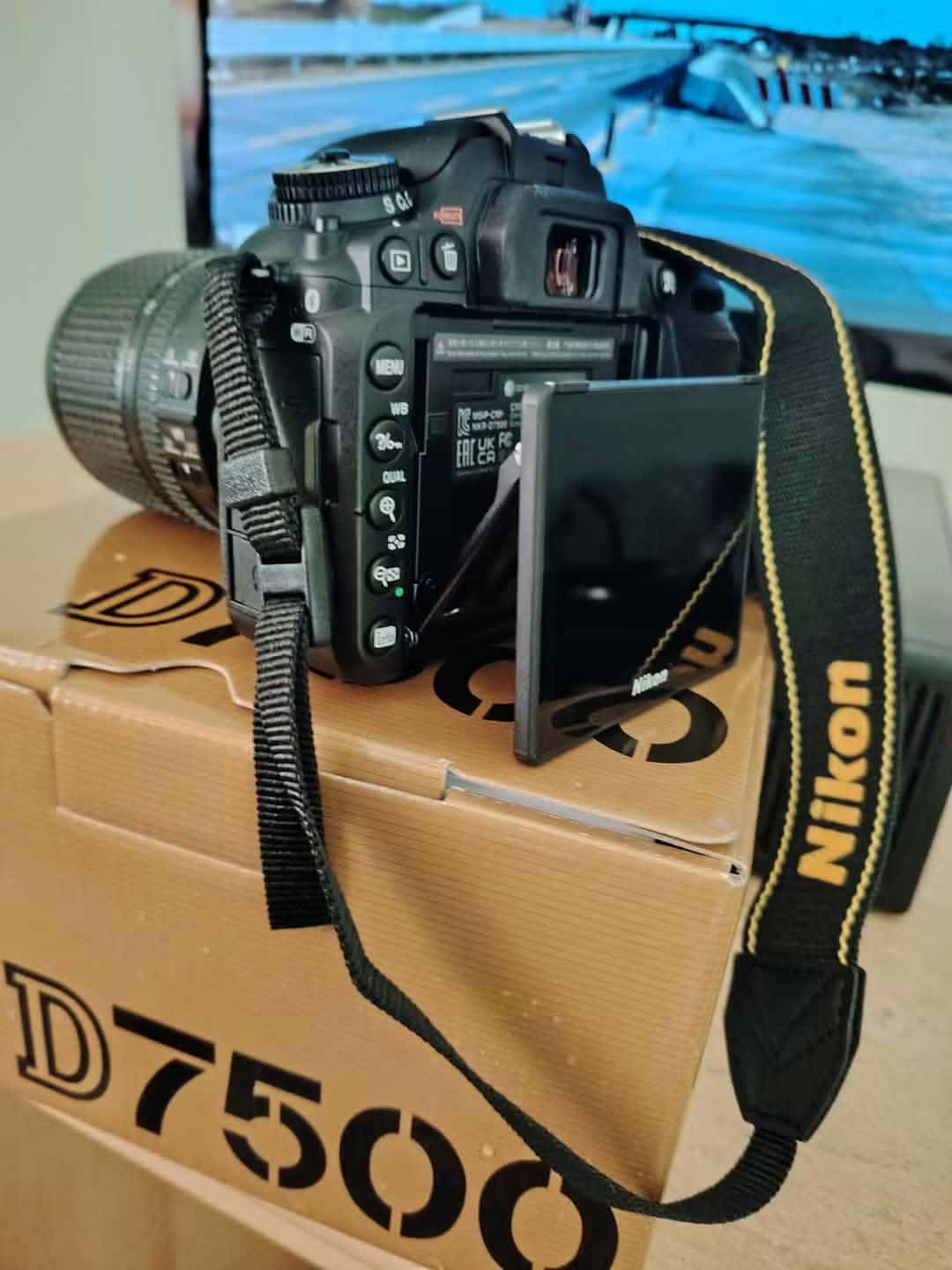 Prodaje se fotoaparat